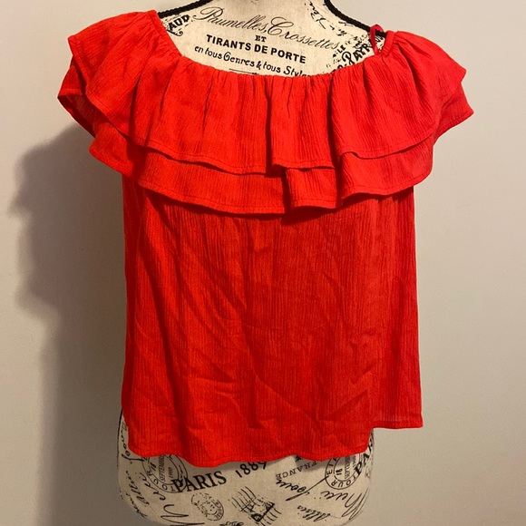 Red,ruffles,kid - Picture 1 of 1